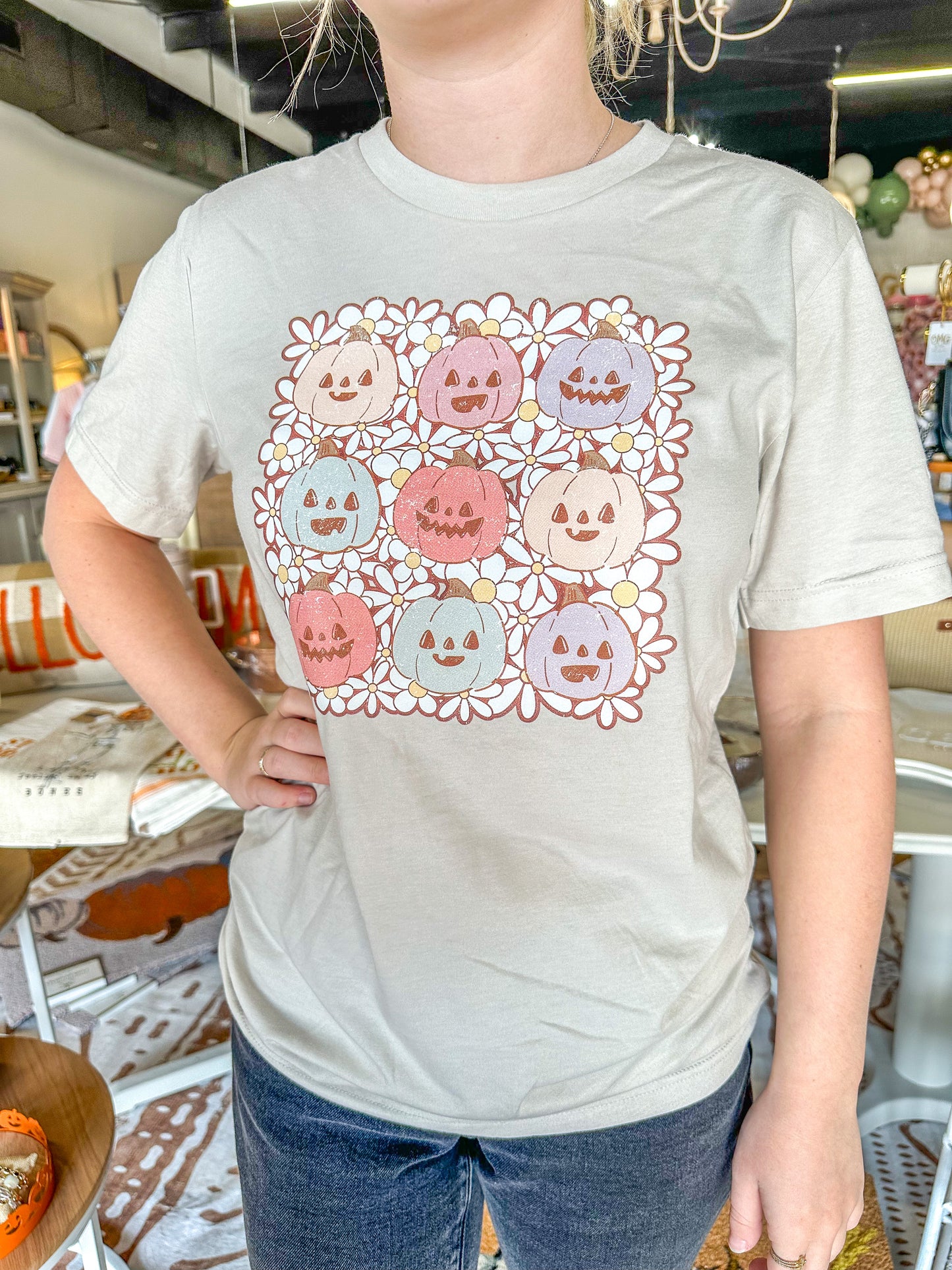 Dust Pumpkins Are Blooming Women's Graphic Tee