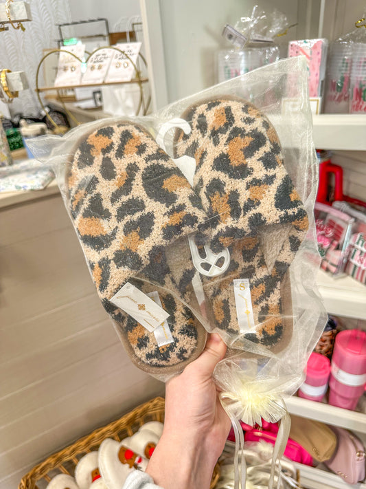 Traditional Leopard Closed Toe Slippers